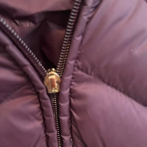 Maroon - Picture 3 of 3